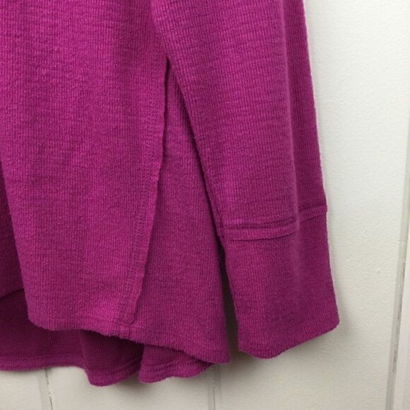 Wildfox Haley Brushed Purple V-Neck, Small - Picture 5 of 12